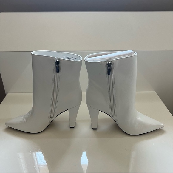 Women’s white/cream colour Vince Camuto ankle bootie, size 6.5, NWT, never worn - Picture 3 of 7